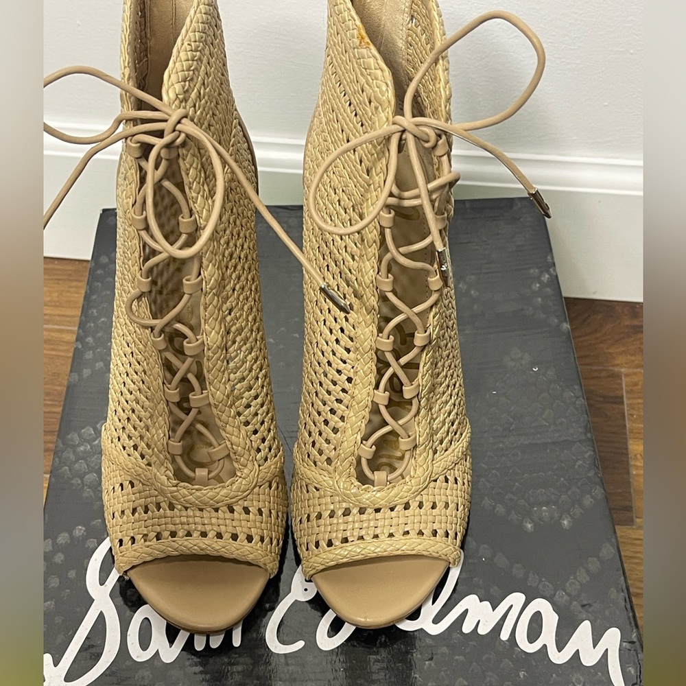 **BRAND NEW NEVER WORN** Sam Edelman Shoes w/box